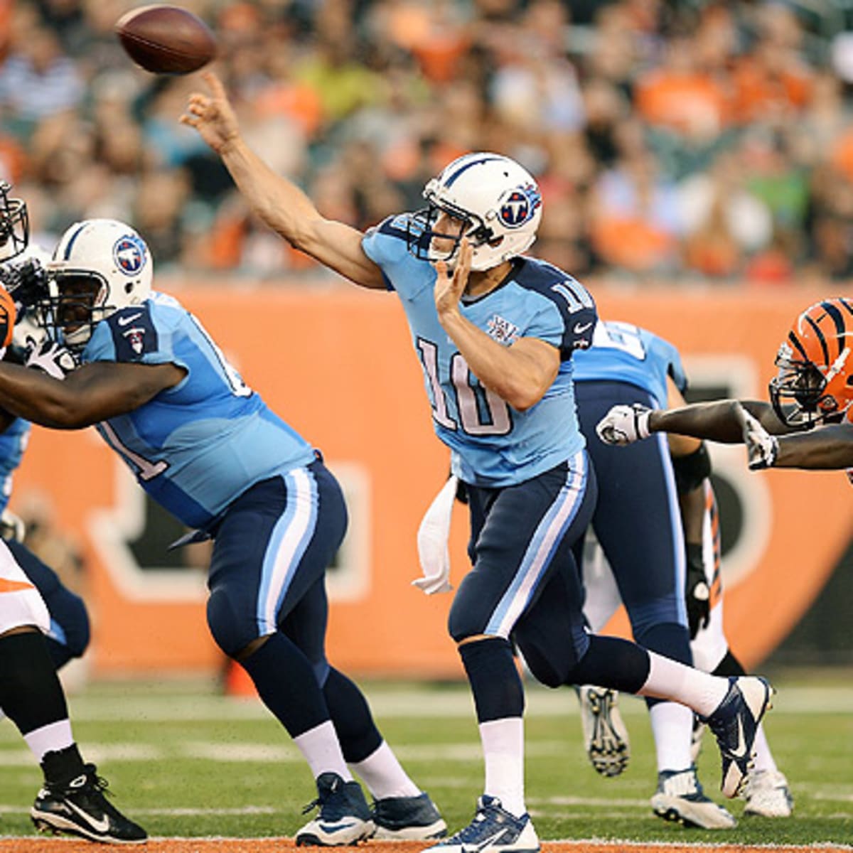 Tennessee Titans make DHop official to kick-off training camp 