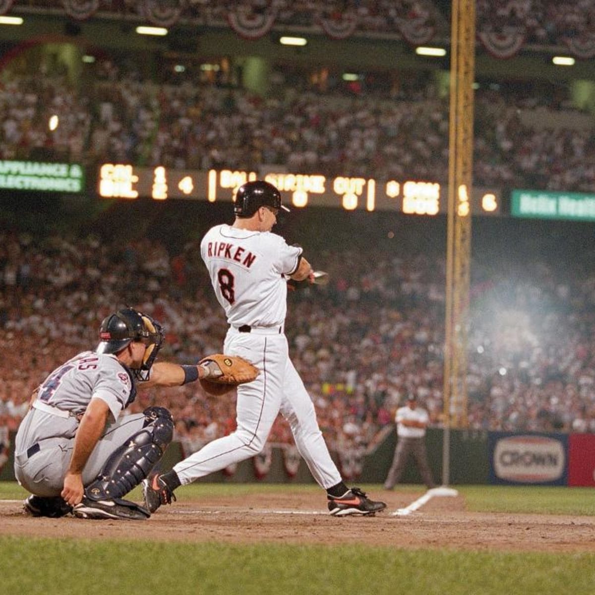 OTD in 1995, Cal Ripken Jr. played in his 2,131st consecutive game,  breaking Lou Gehrig's record. He went on to play 2,632 consecutive…