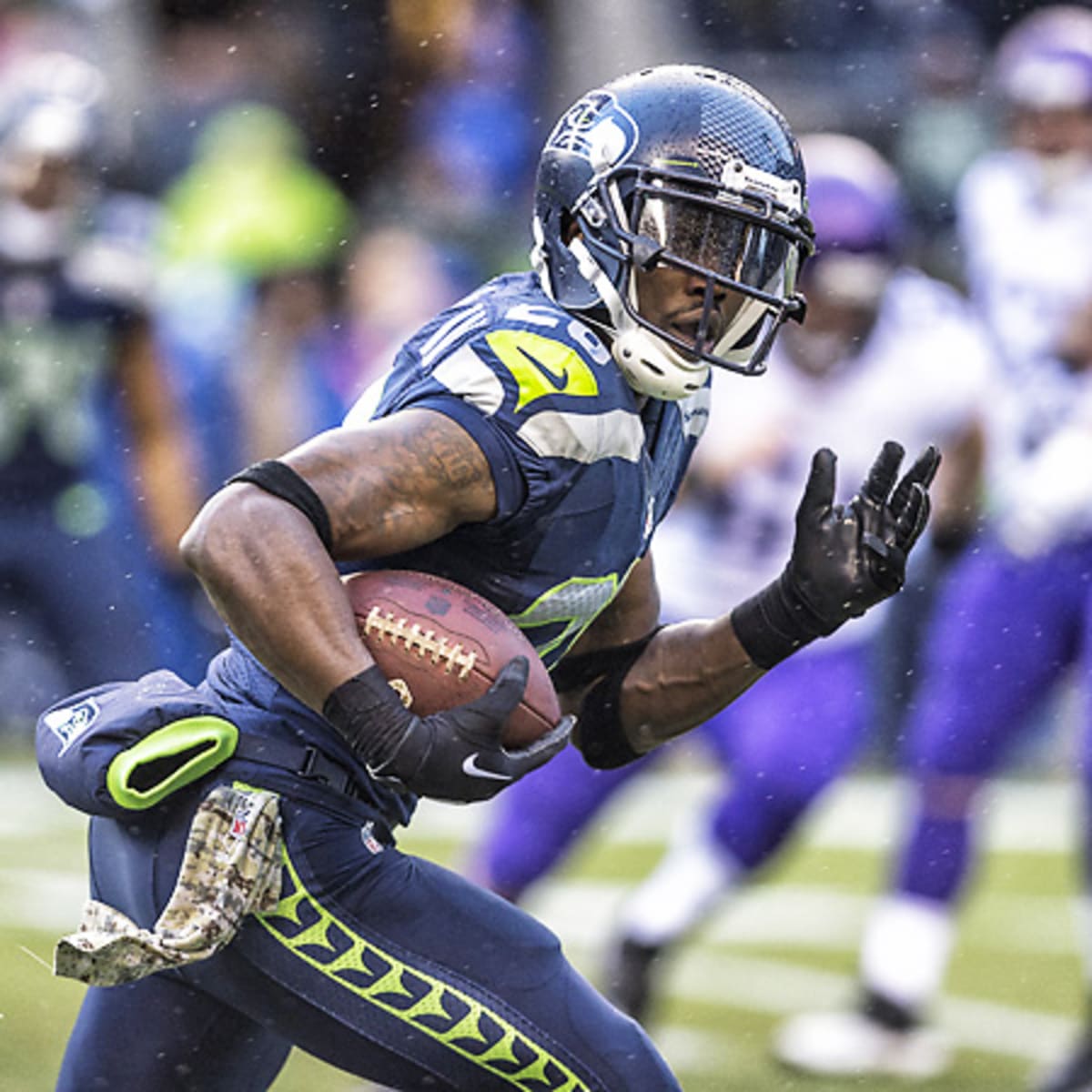 Seattle Seahawks' Walter Thurmond (28) reacts after a safety during the  first half of the NFL Super Bowl XLVIII football game against the Denver  Broncos Sunday, Feb. 2, 2014, in East Rutherford