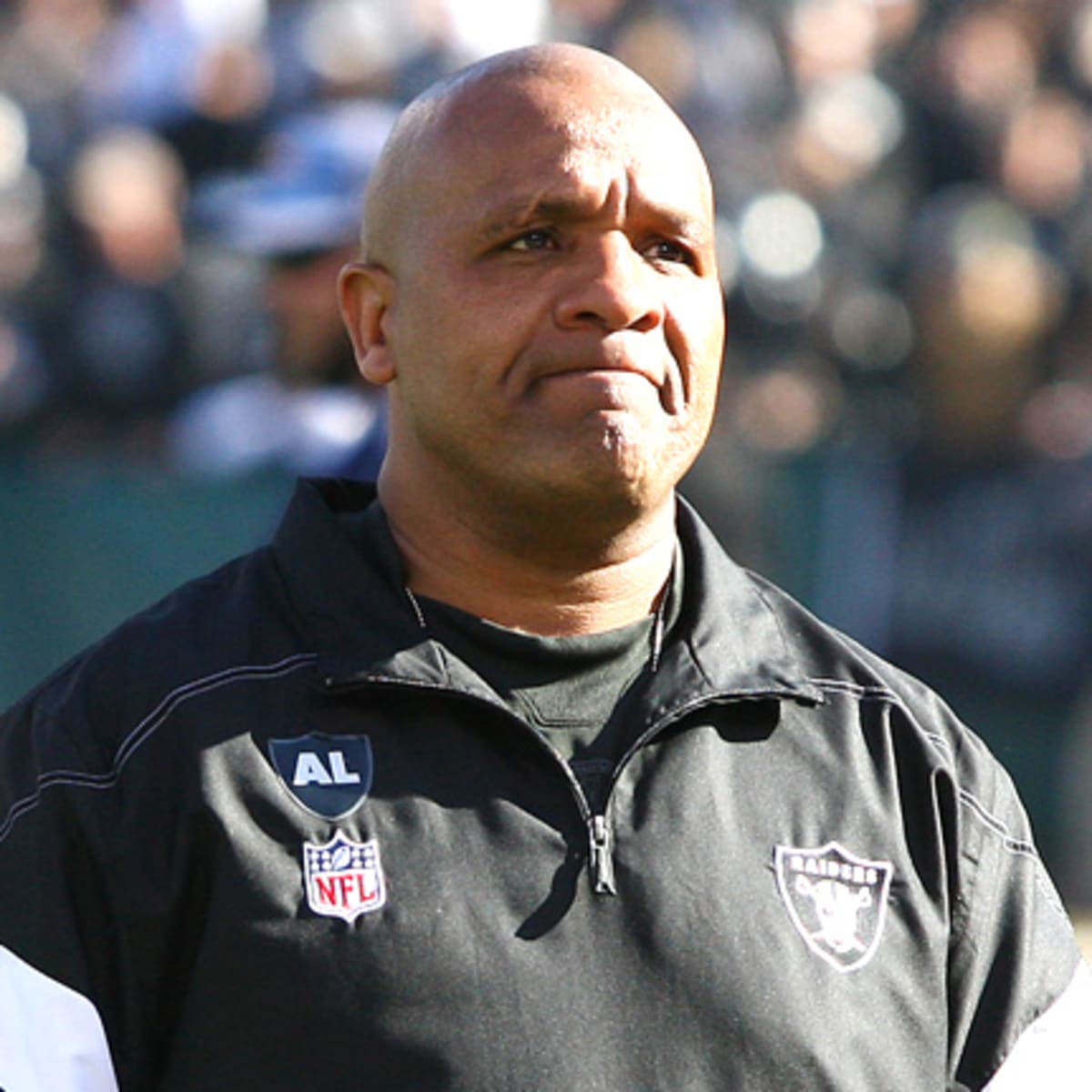 Oakland Raiders fire coach Hue Jackson - CBS News