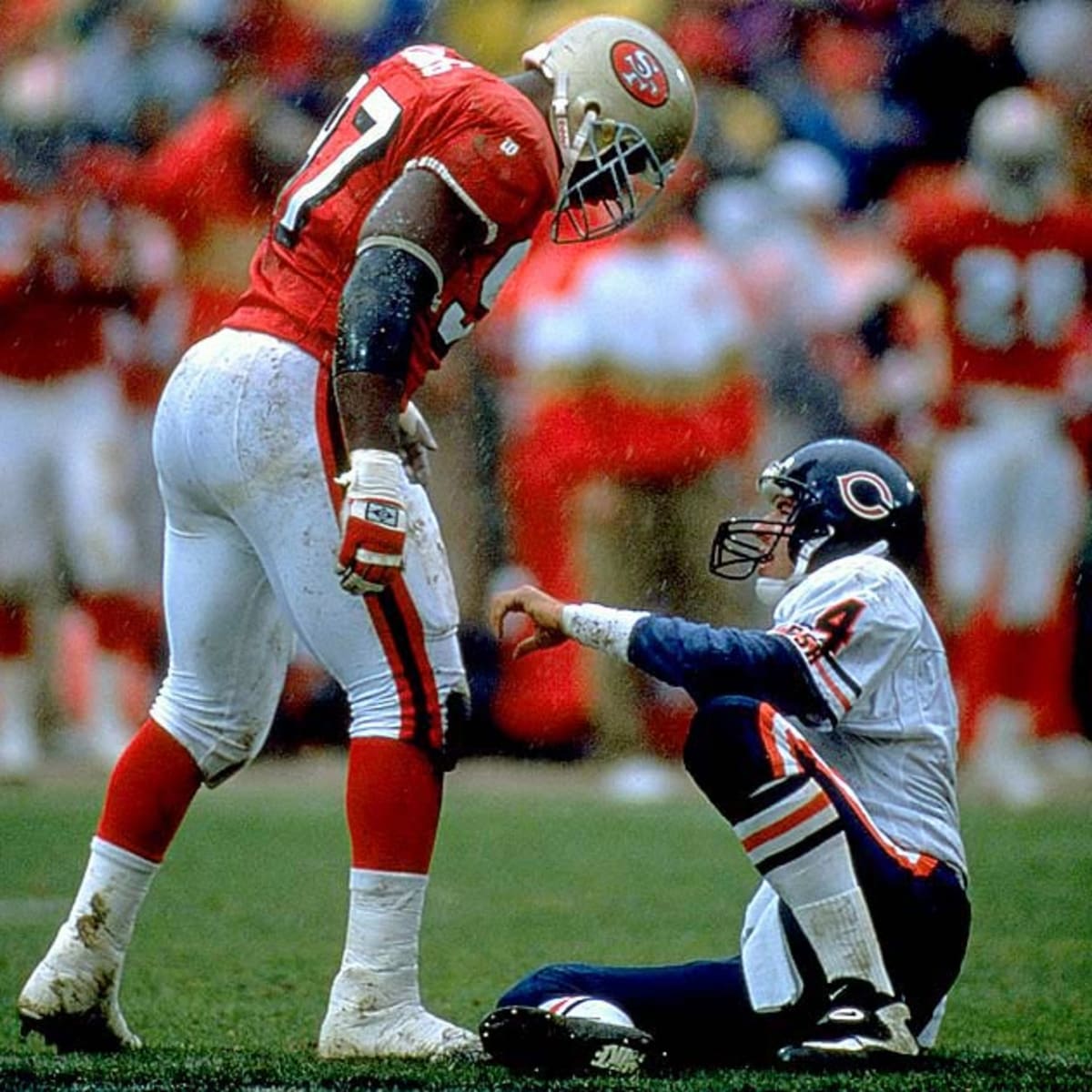 San Francisco 49ers linebacker Dave Wilcox covers Cleveland Browns News  Photo - Getty Images