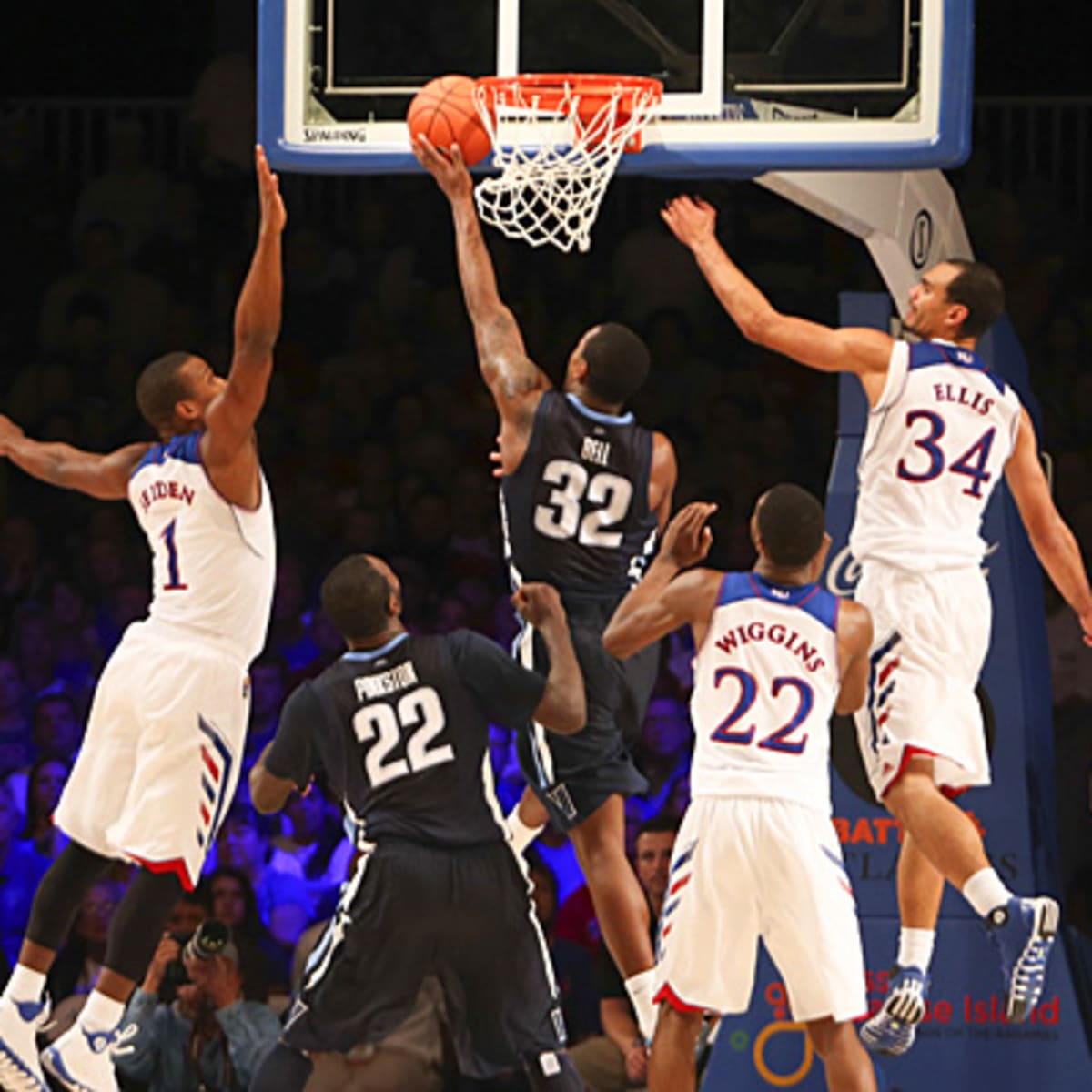 College basketball roundup  West Virginia knocks off No.1 Kansas