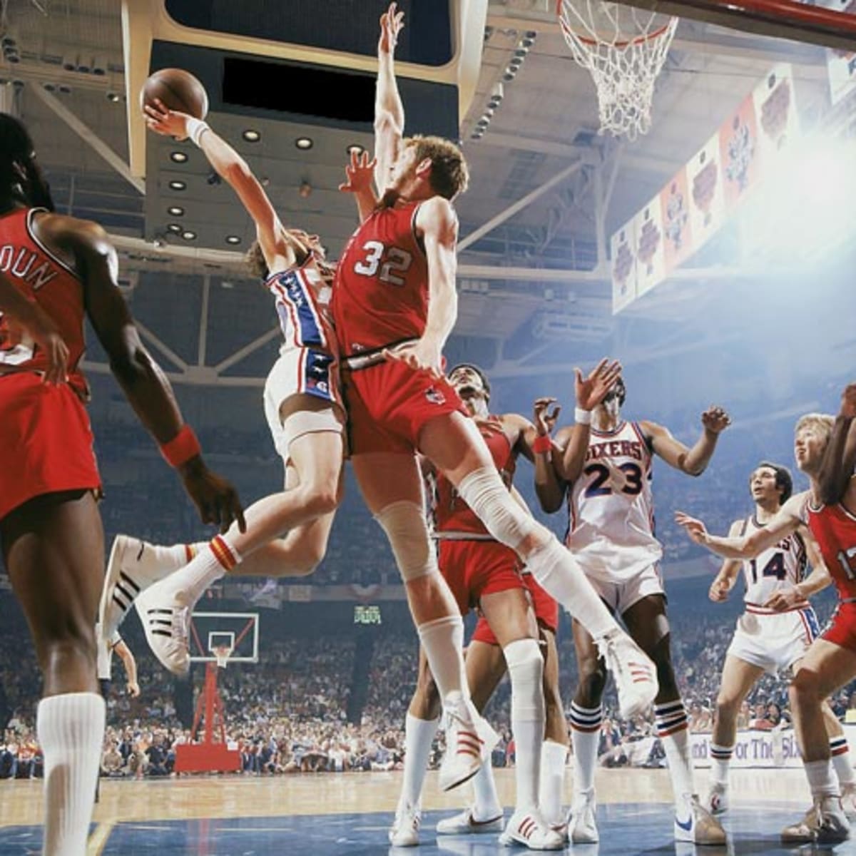 Bill Walton takes over White Sox broadcast in classic fashion (video) -  Sports Illustrated