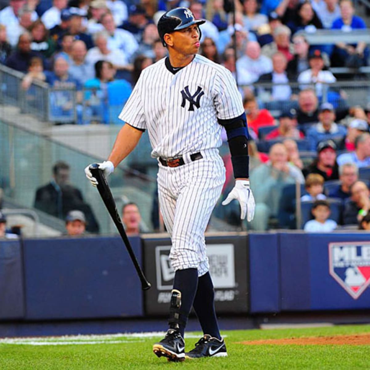 Report: A-Rod tested positive for steroids