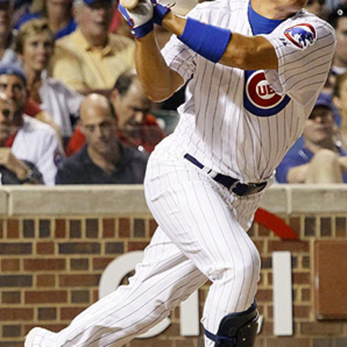 Chicago Cubs new outfielder Kosuke Fukudome, left, and Chicago