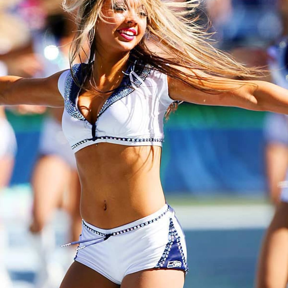 NFL Cheerleaders - Sports Illustrated