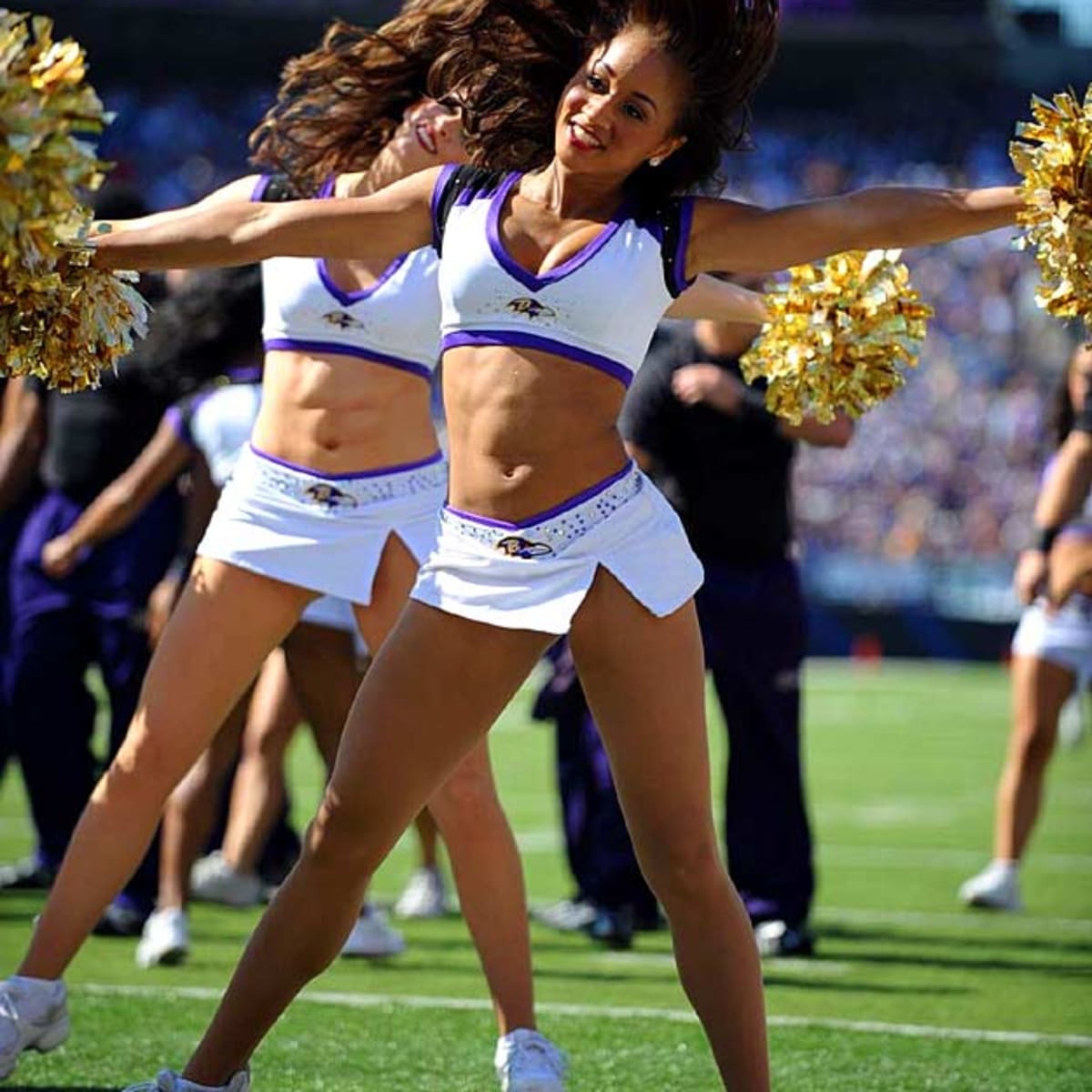 Replying to @amv095 Rating NFL cheer uniforms! Go sports