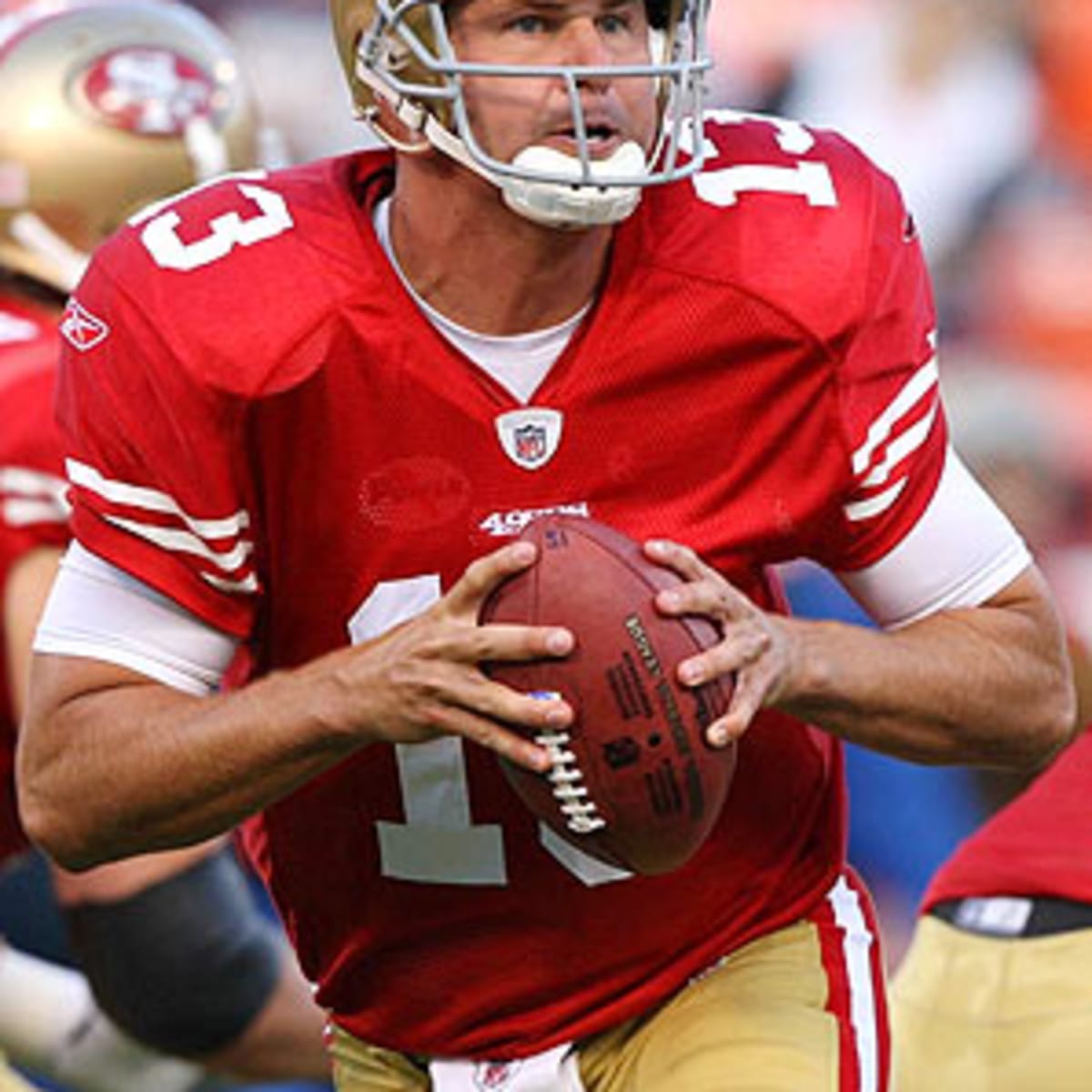 Shaun Hill ofthe San Francisco 49ers looks to pass the ball during