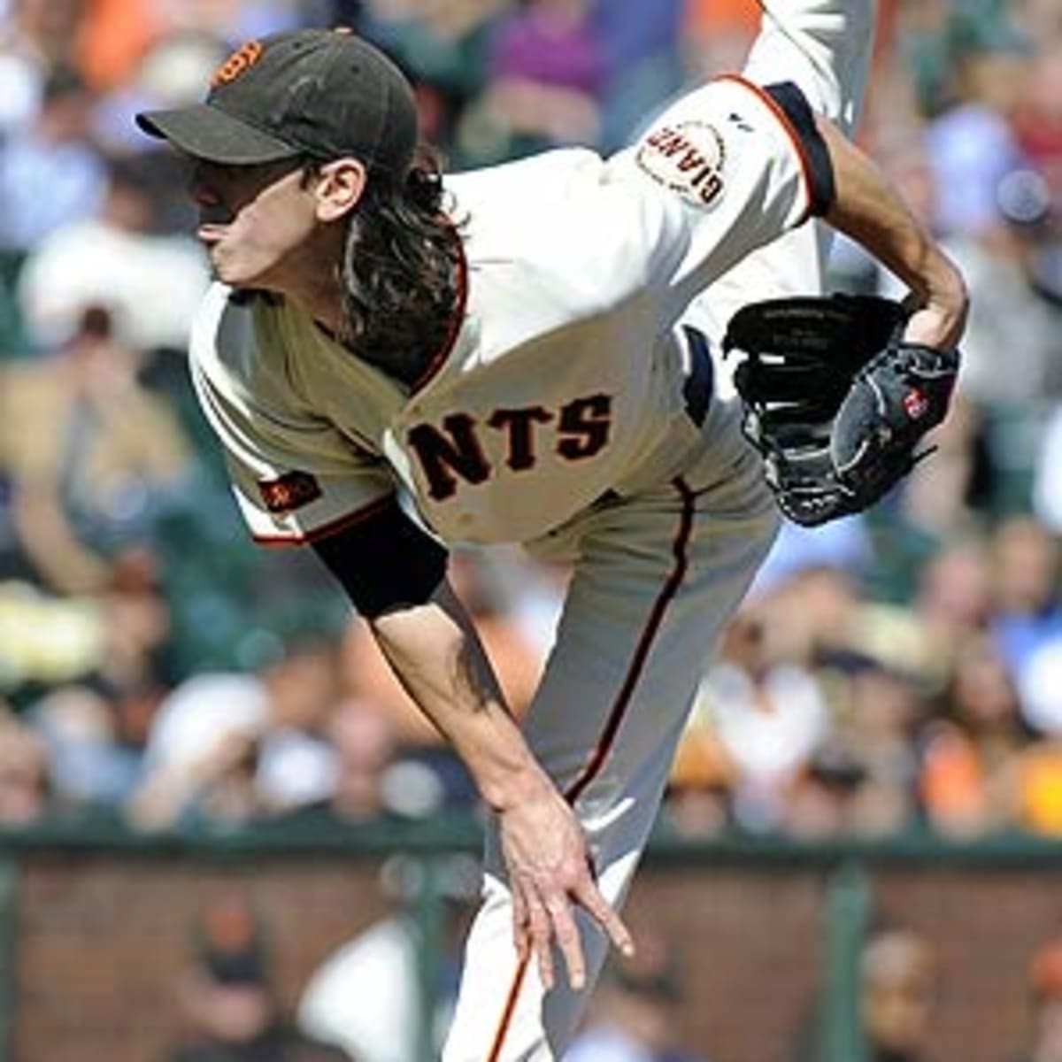 Tim Lincecum has a guaranteed contract offer from a team that isn