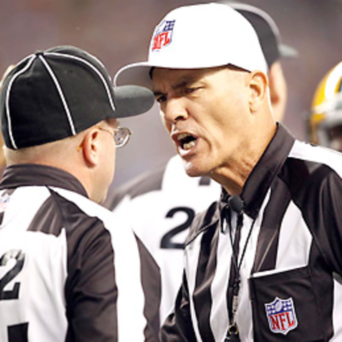 Replacement refs botch Packers-Seahawks ending - Sports Illustrated