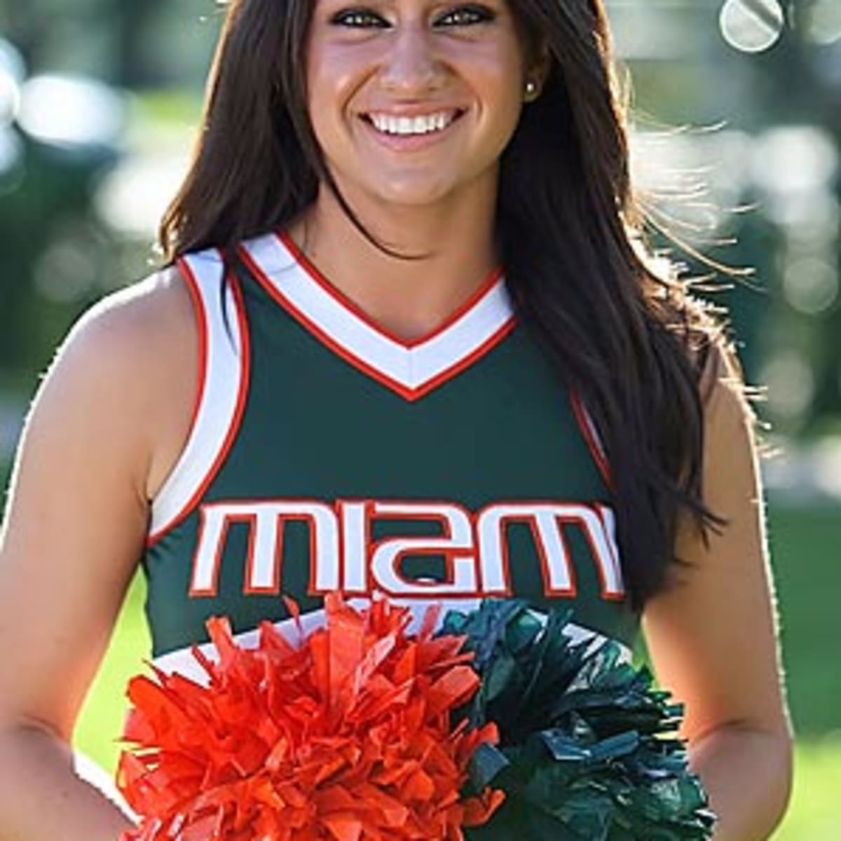 Dolphins Cheerleader Goes Viral After Team's Week 1 Victory - The Spun:  What's Trending In The Sports World Today