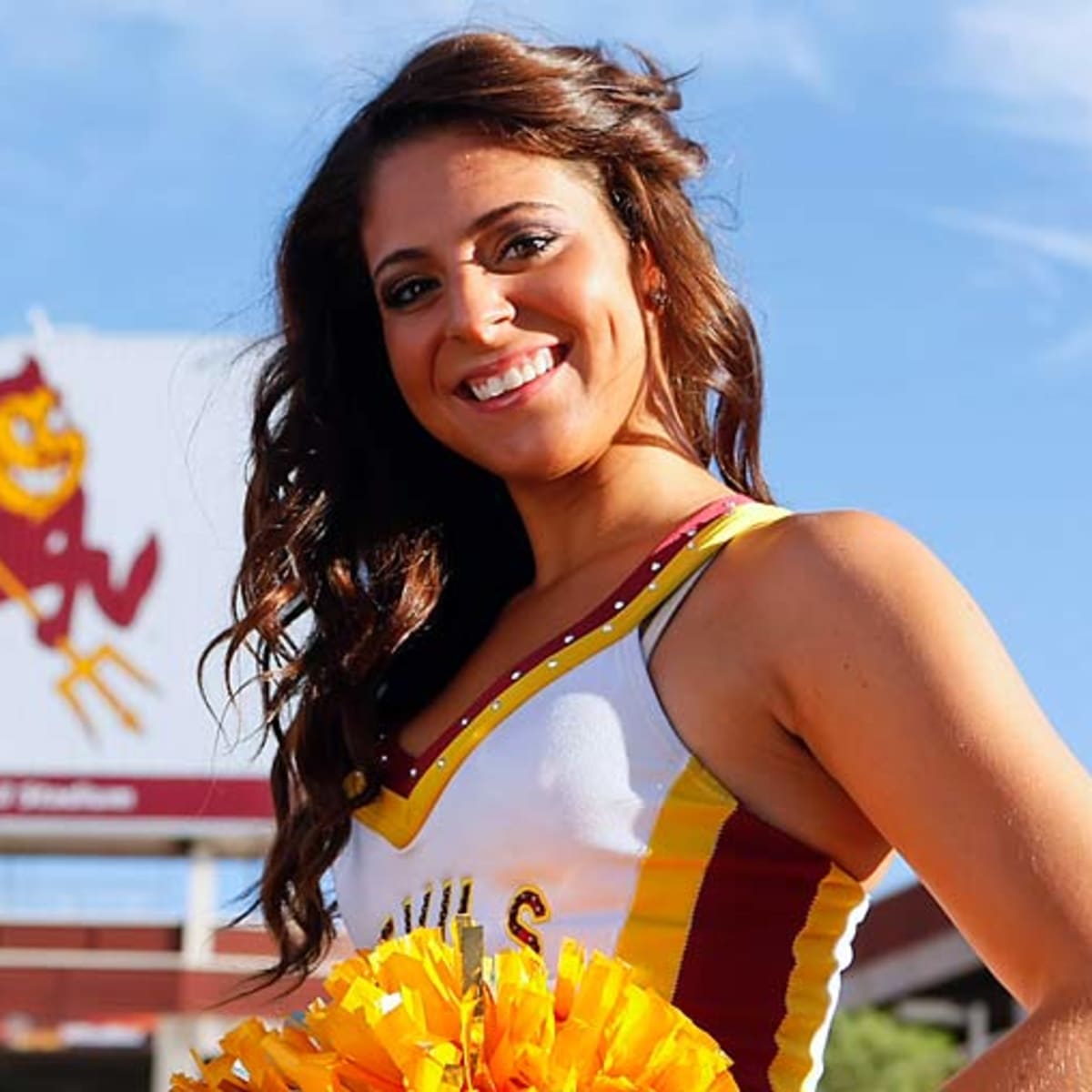 Cheerleader of the Week: Jocelyn - Sports Illustrated