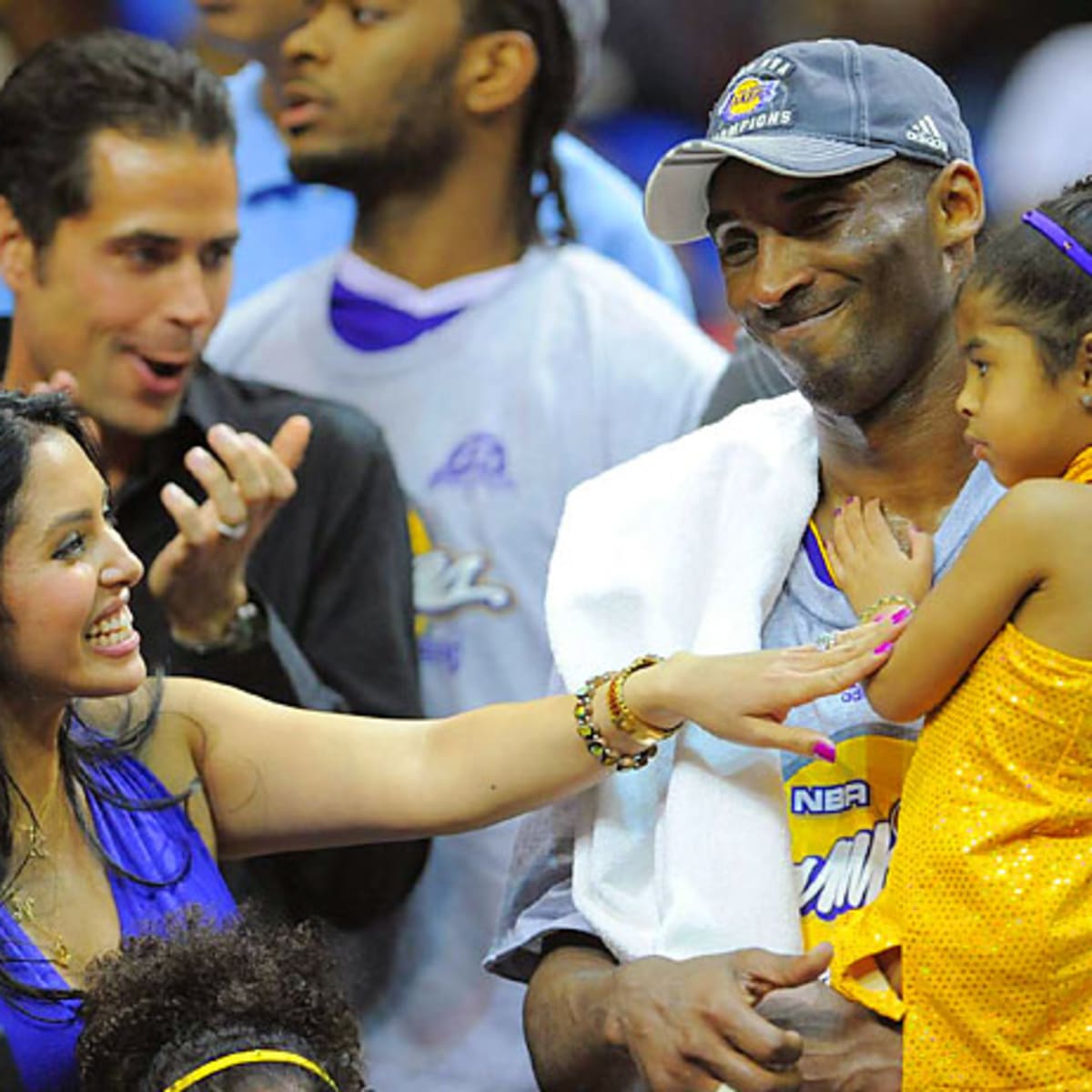 Vanessa Bryant Honors Kobe and Gianna Bryant in 'This is Los