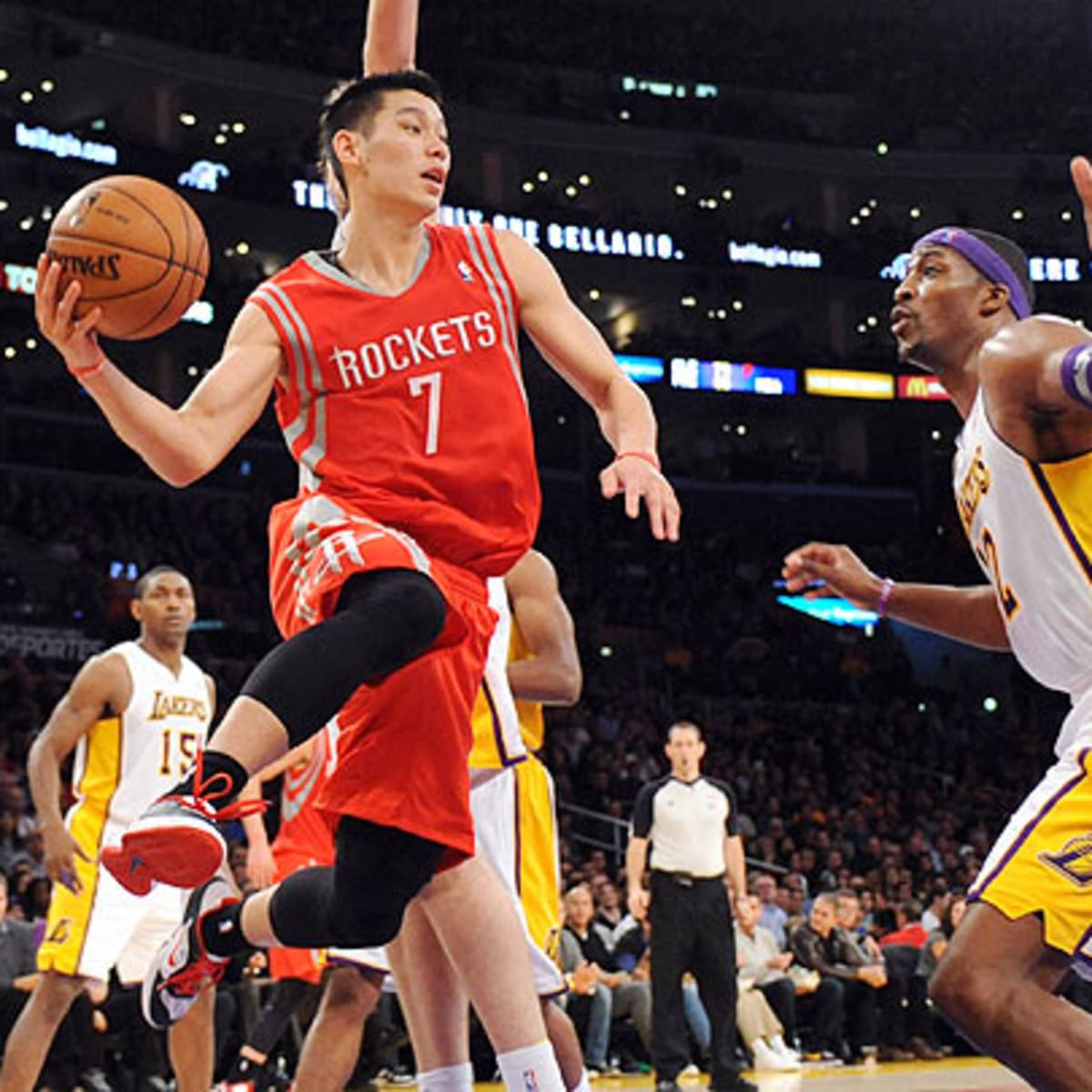 Jeremy Lin Debut With James Harden and Houston Rockets Well-Received
