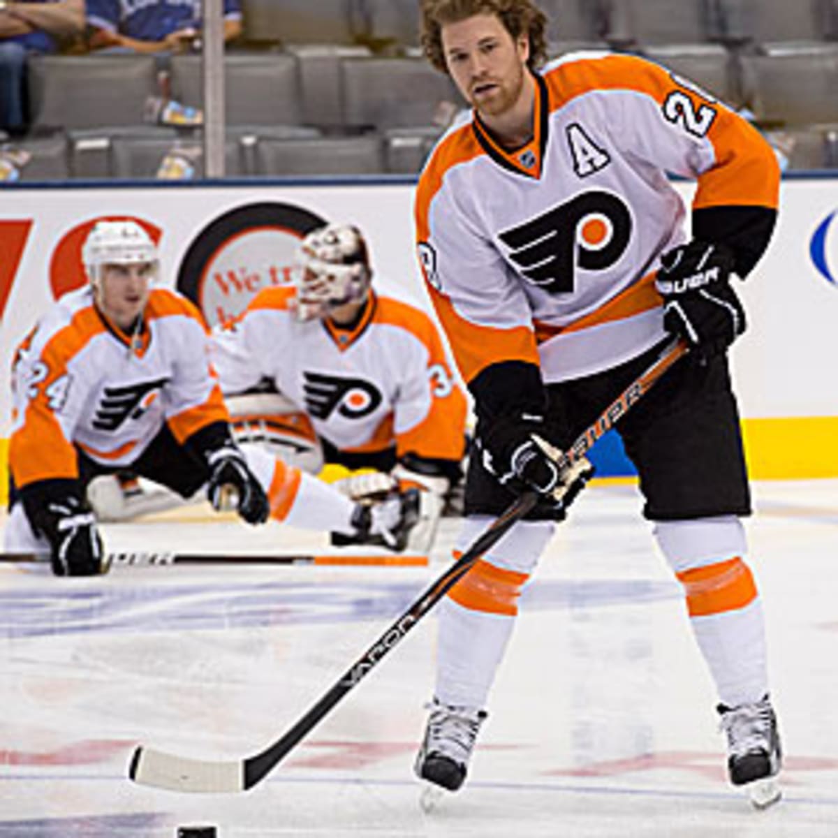 NHL suspends Flyers' Giroux for Game 5 