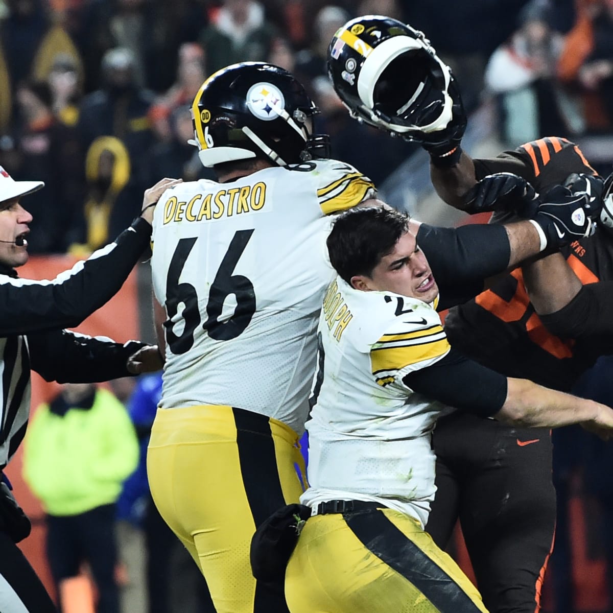 TML: Browns-Steelers fight, Maurkice Pouncey suspension, impeachment