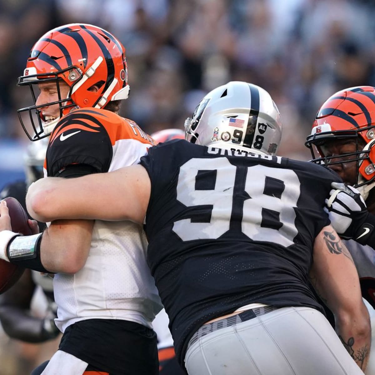 Raiders News: Maxx Crosby wins AFC Defensive Player of the Week - Silver  And Black Pride