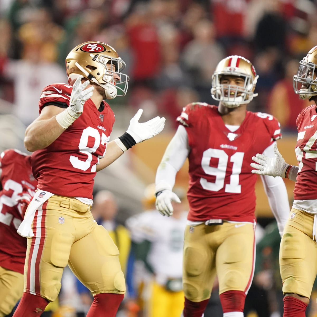 San Francisco 49ers pass rush overwhelms Aaron Rodgers