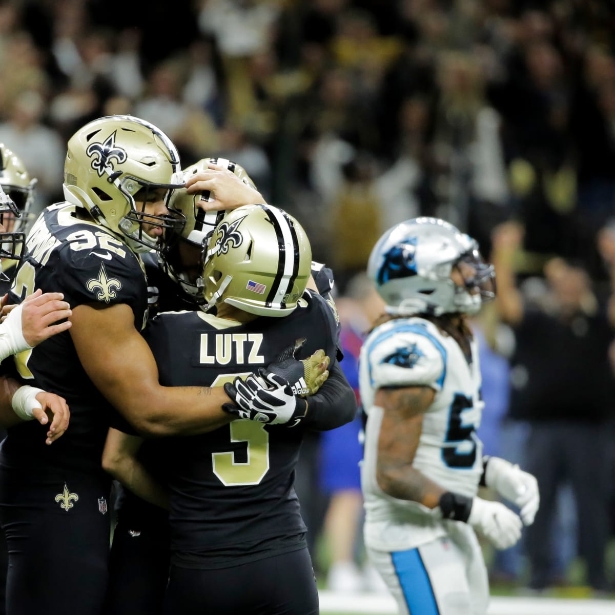 Brees, defensive stand, help Saints survive Panthers, 31-26