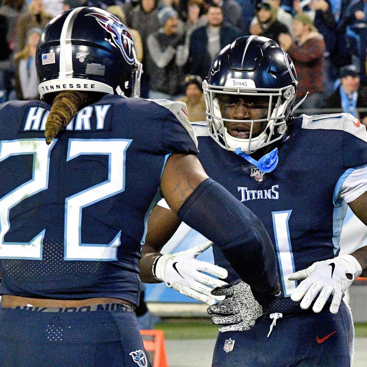 Tennessee Titans: Derrick Henry Showcases Stiff-Arm Once Again - Sports  Illustrated Tennessee Titans News, Analysis and More