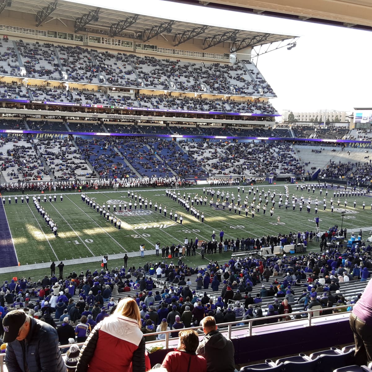 UW Baseball Looks To Tighten Score With WSU In 2022 Boeing Apple