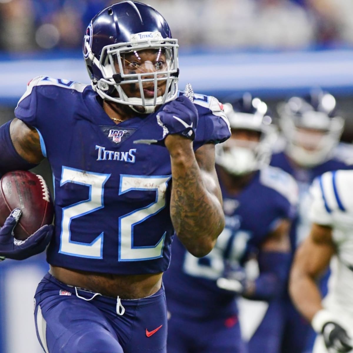 Titans' Henry is selective about his jersey swaps, Football