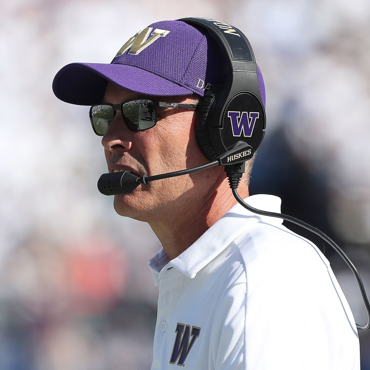 Washington Gets New Uniforms for Start of Chris Petersen Era 