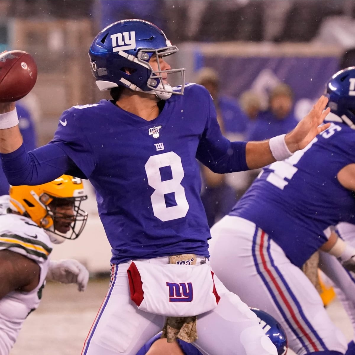 Giants' Daniel Jones anxious to finally get some of his weapons back