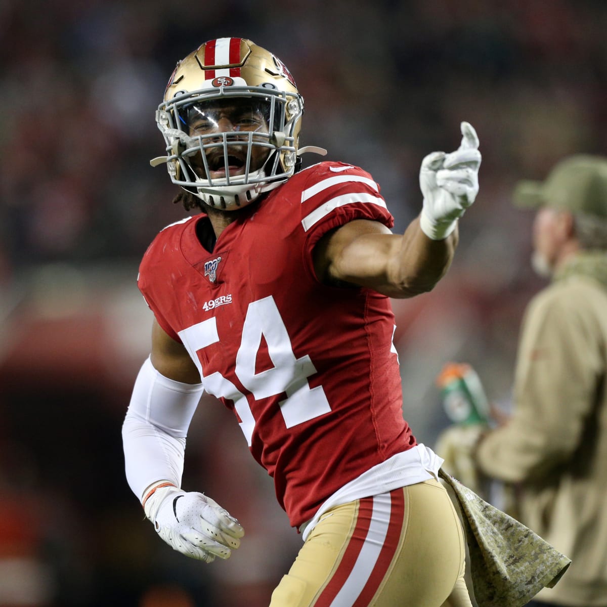 Fred Warner of the San Francisco 49ers lines up to defend during