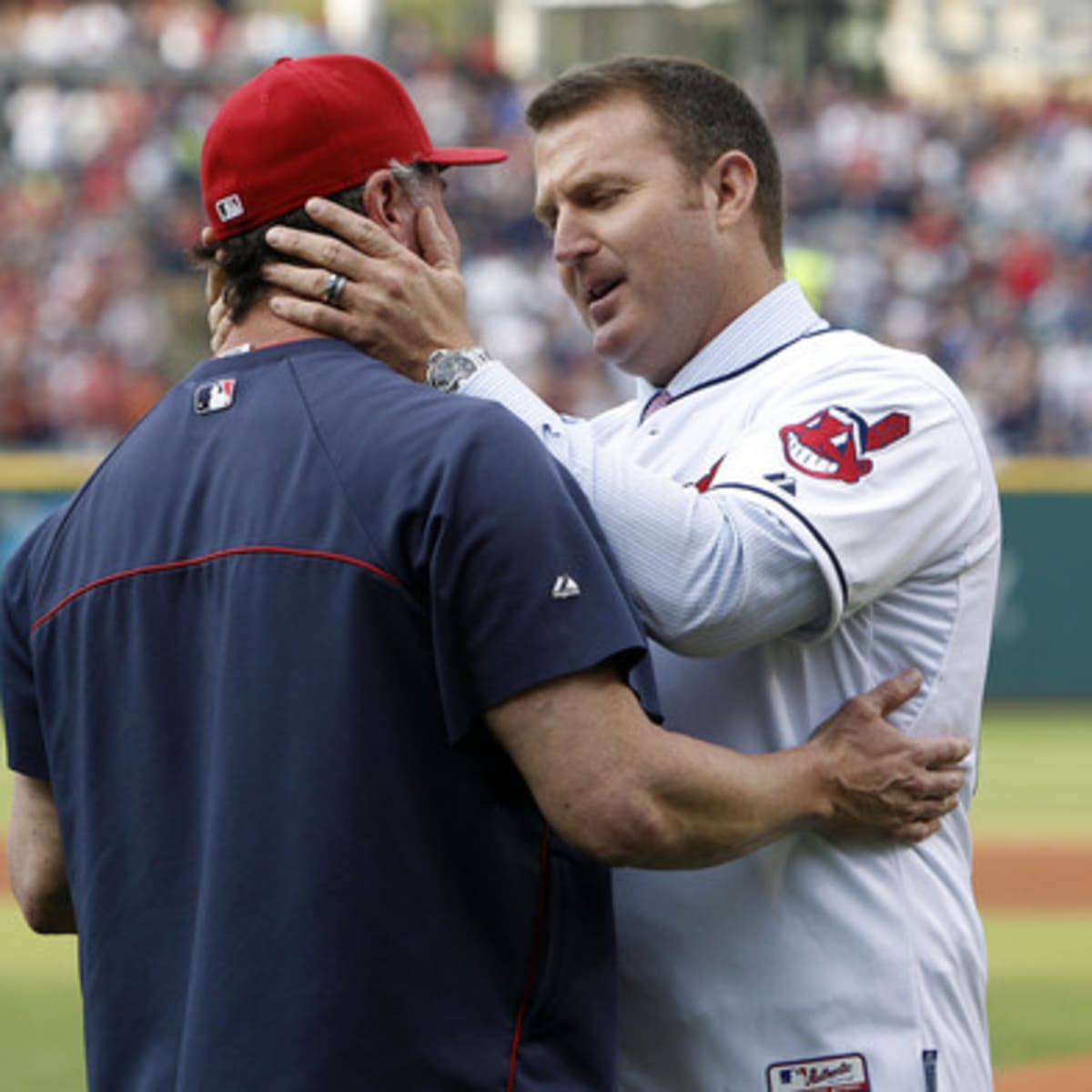 White Sox honor Jim Thome before game against Indians