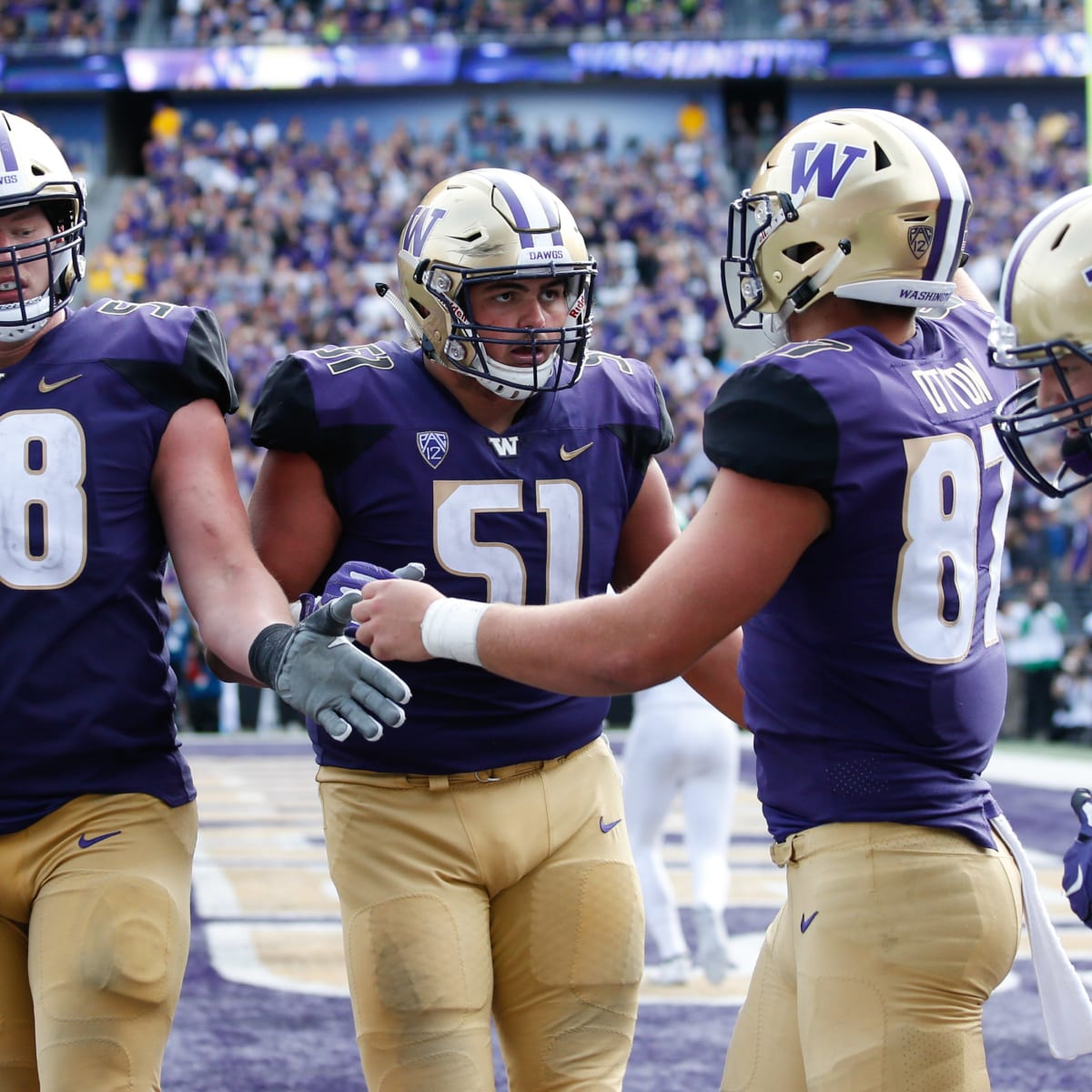 Pro Football Focus Chooses 7 Huskies to All-League Team - Sports  Illustrated Washington Huskies News, Analysis and More