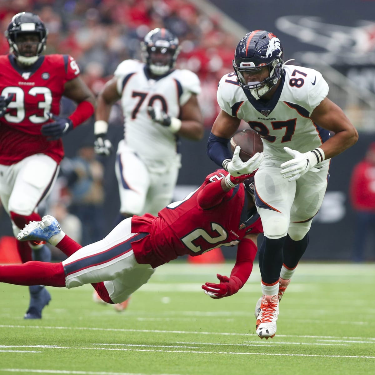Broncos rookie Noah Fant in record-setting position after rocky
