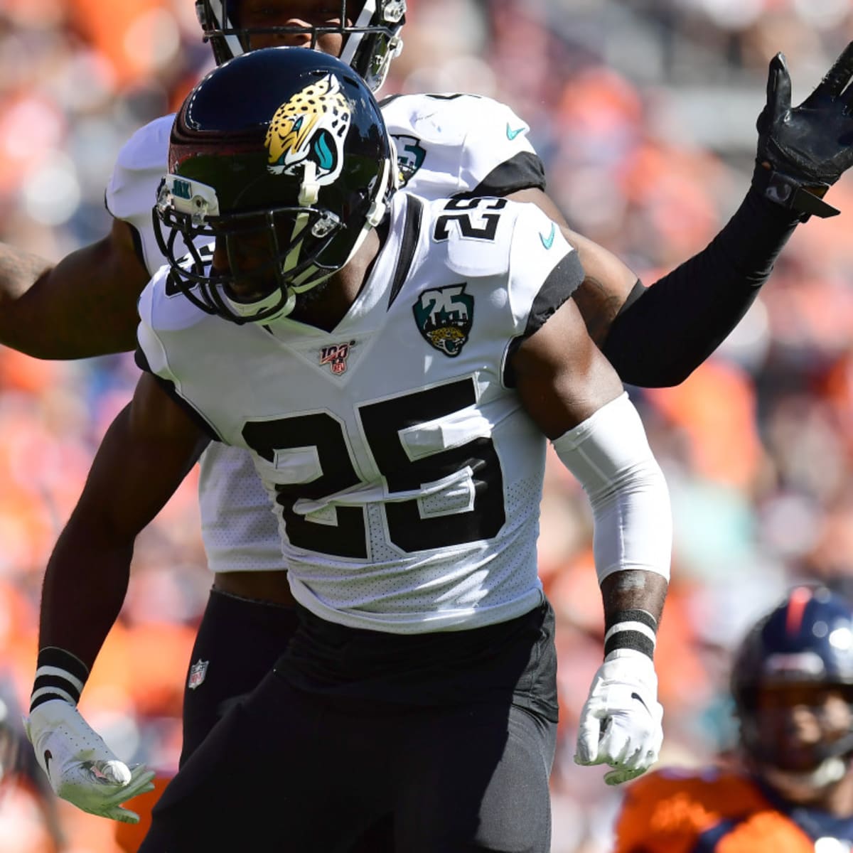 Oakland Raiders: What Should Be Done About D.J. Hayden