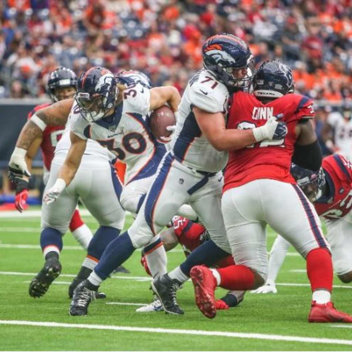 How RG Austin Schlottmann Helped Elevate Denver Broncos O-Line in Week 14 -  Sports Illustrated Mile High Huddle: Denver Broncos News, Analysis and More