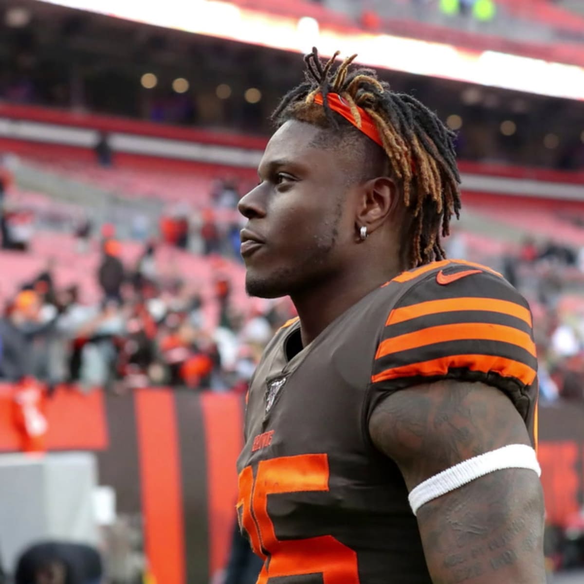 David Njoku's unreal touchdown catch leads Browns to upset Tom