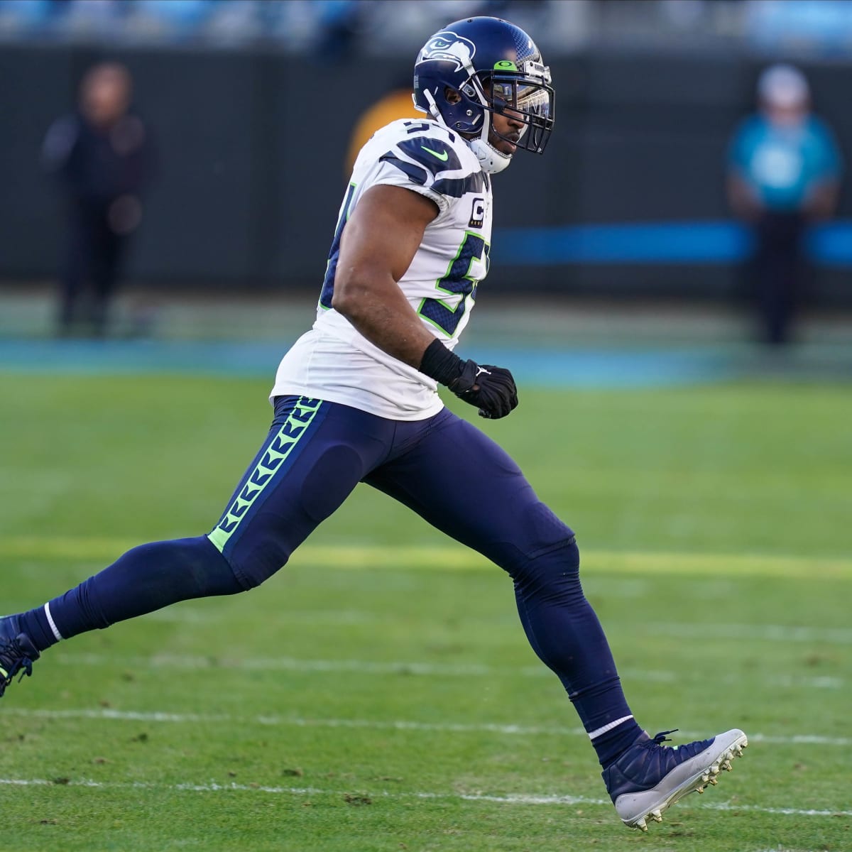 Seahawks' Quandre Diggs wastes no time trying to recruit Bobby Wagner back  to Seattle - Field Gulls