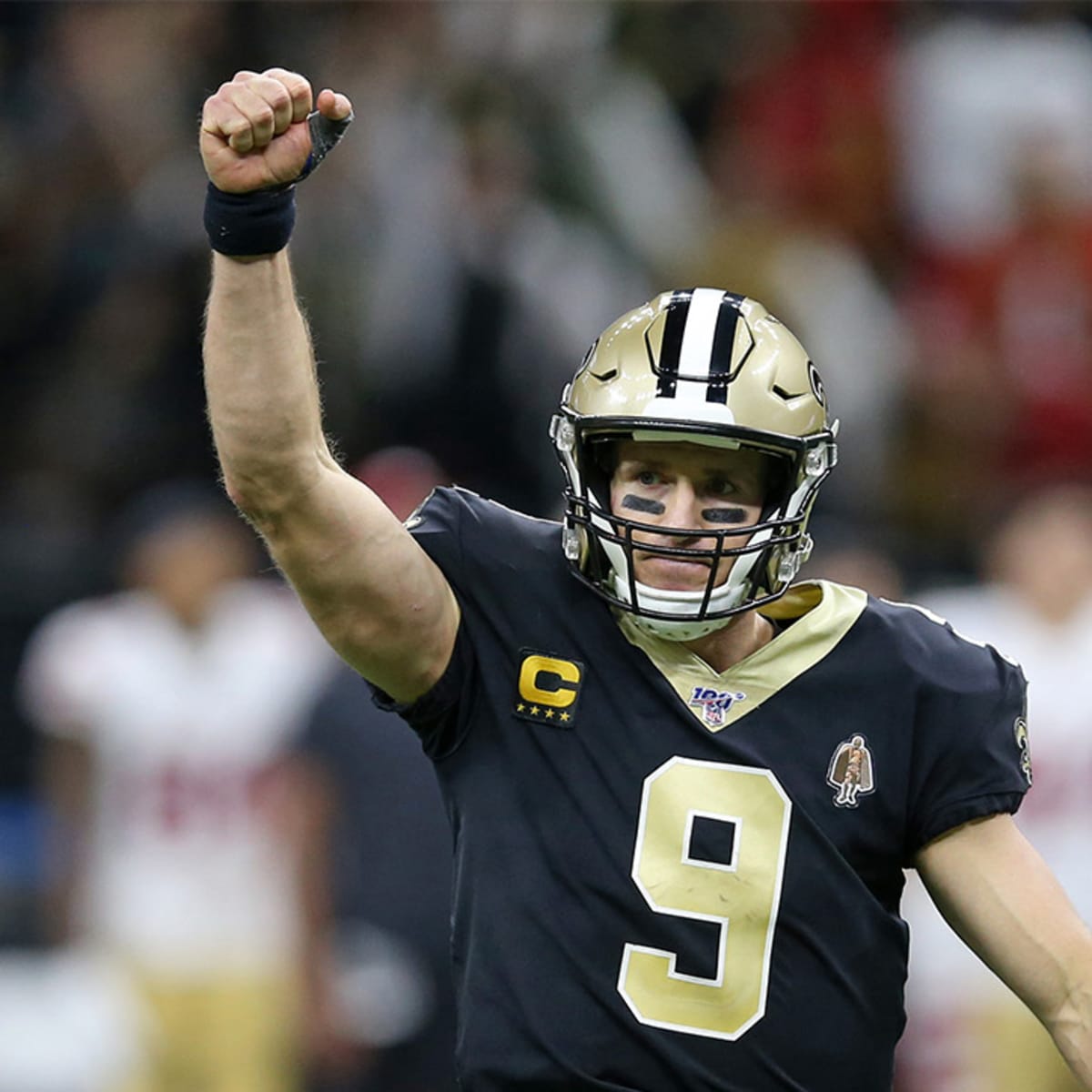 Drew Brees sets TD pass record in Saints' Monday night rout 