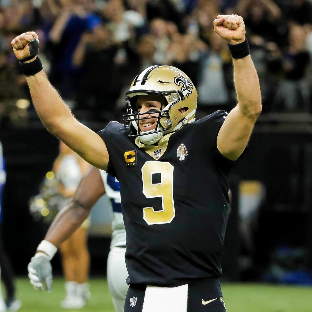 Saints' Drew Brees sets two NFL records in blowout win on 'Monday Night  Football' 