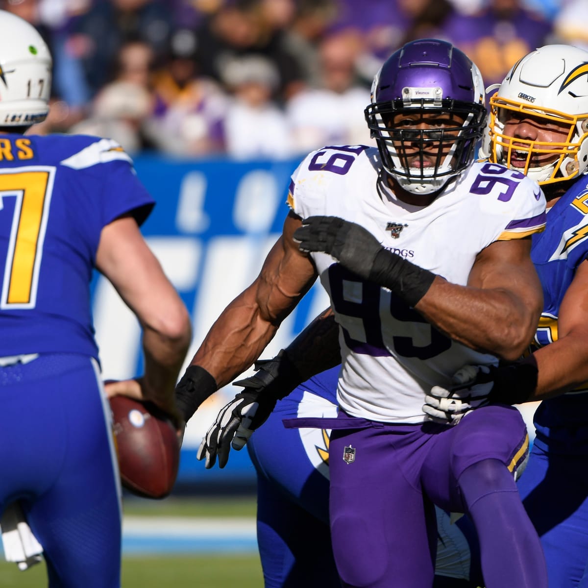 Minnesota Viking running back Dalvin Cook recognizes the fans