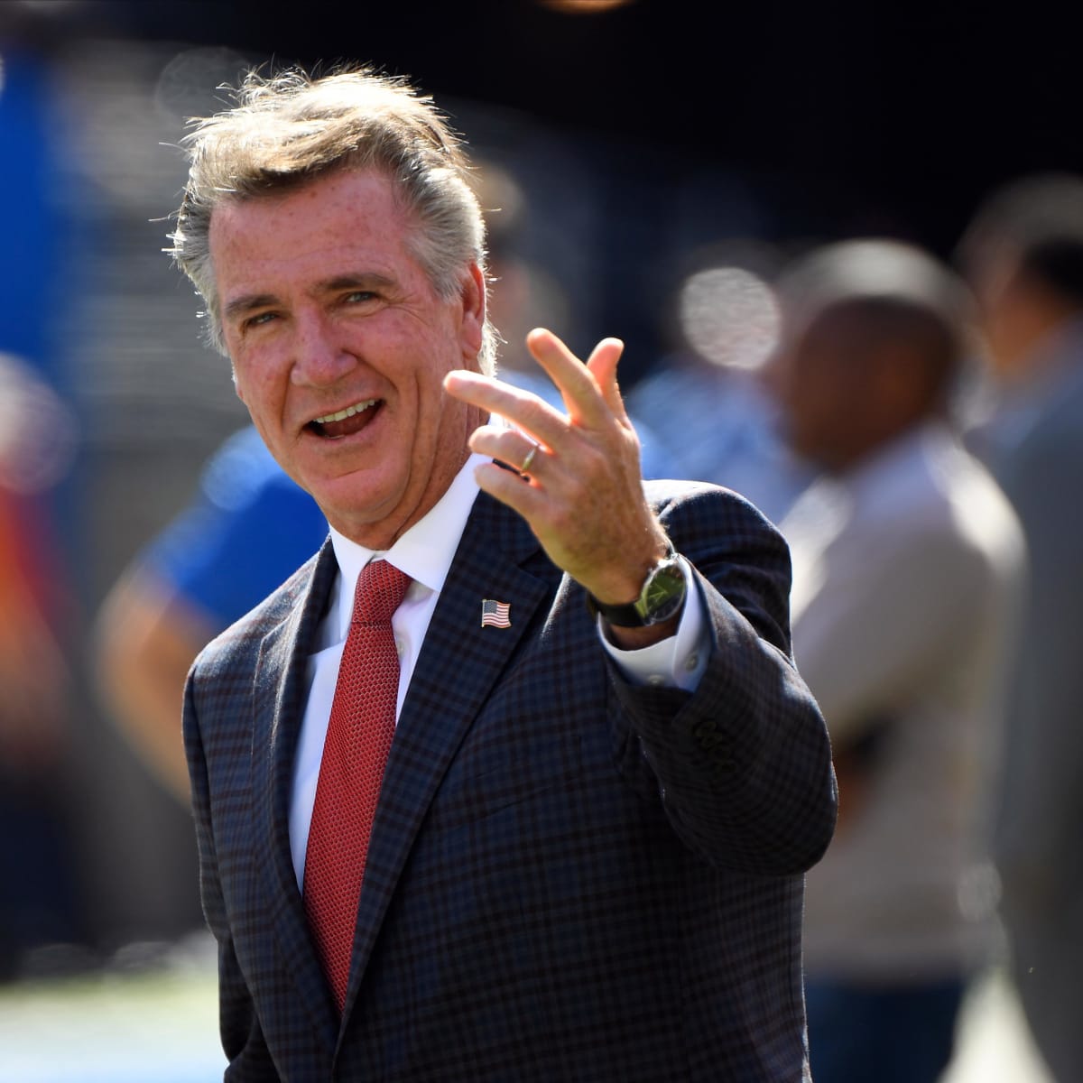 Al Michaels calls for Daniel Snyder sell Washington Commanders on TNF