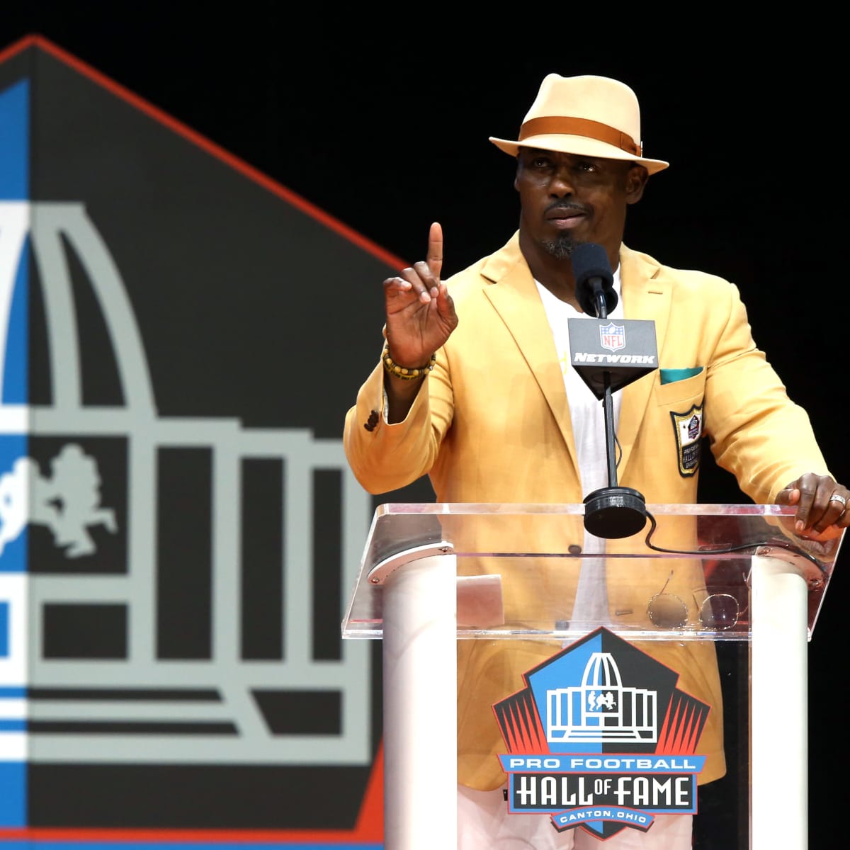 Excerpts from Harold Carmichael's Hall of Fame speech