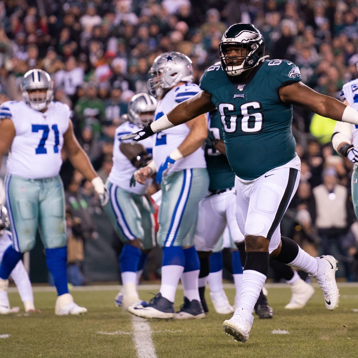 Eagles top lifeless Cowboys, seize control of NFC East