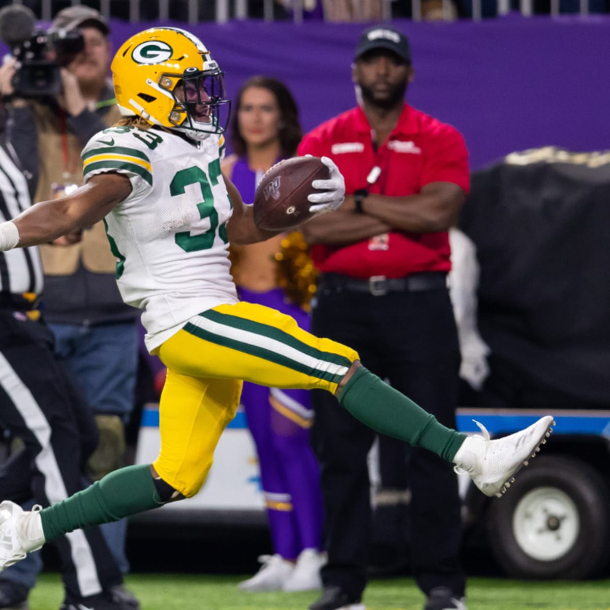 Packers RB Aaron Jones reaches 1,000 yards rushing for the second straight  season - Acme Packing Company