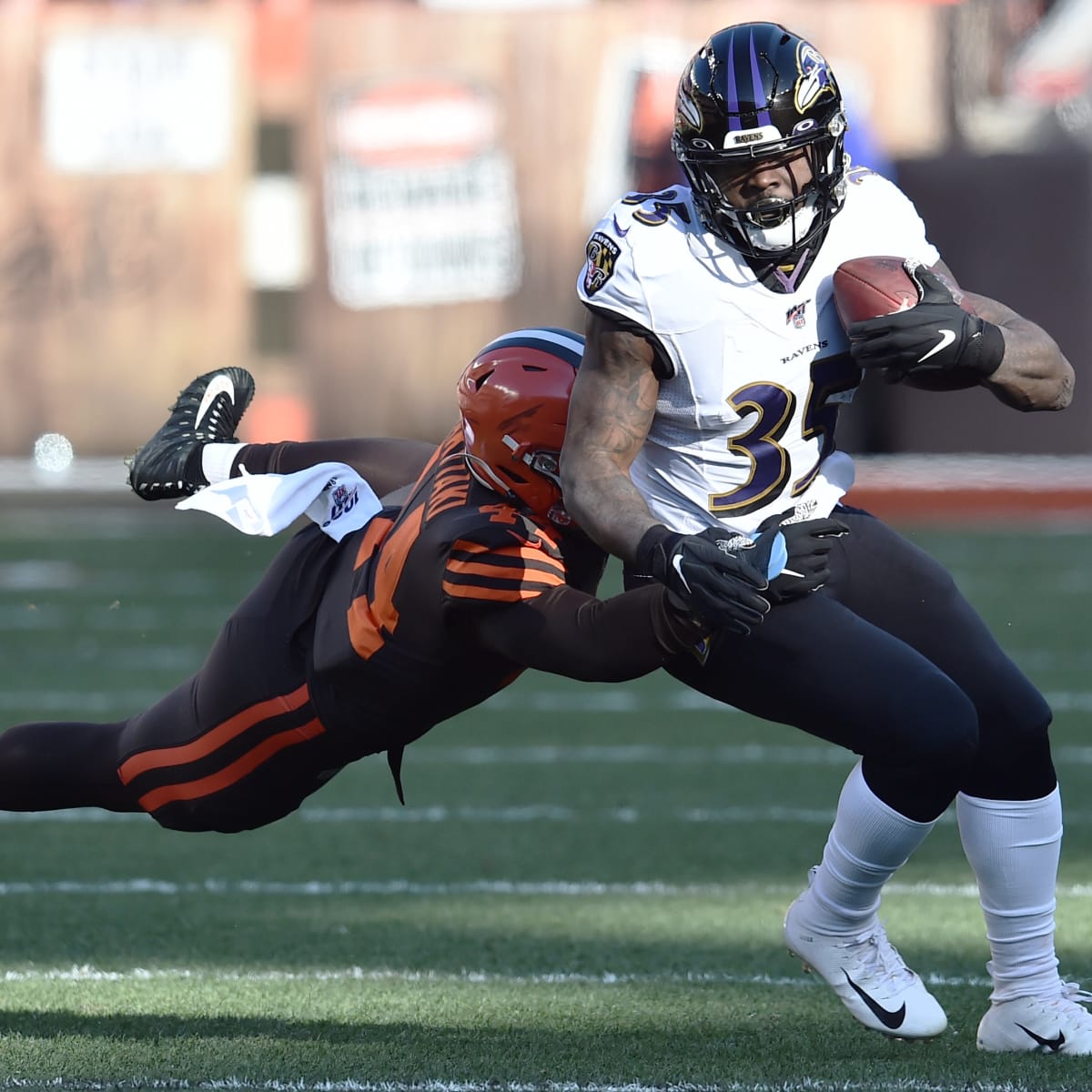 Edwards leads way on ground in Ravens' Christmas Eve victory - Baltimore  Positive WNST