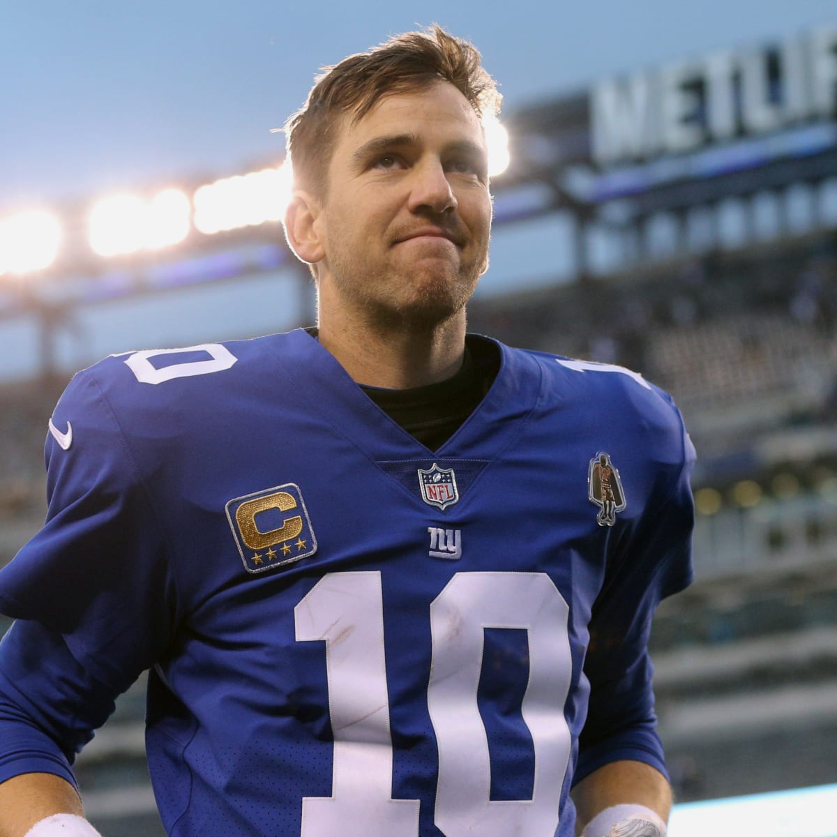 Eli Manning: Giants QB has beer guy at every NFL stadium - Sports  Illustrated