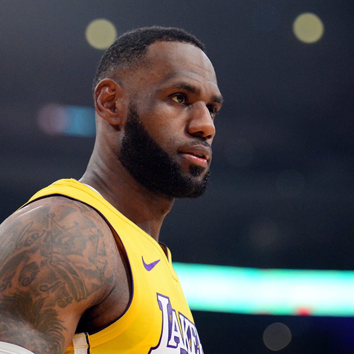 LeBron James injury update: Lakers Star will play Monday vs. Trail