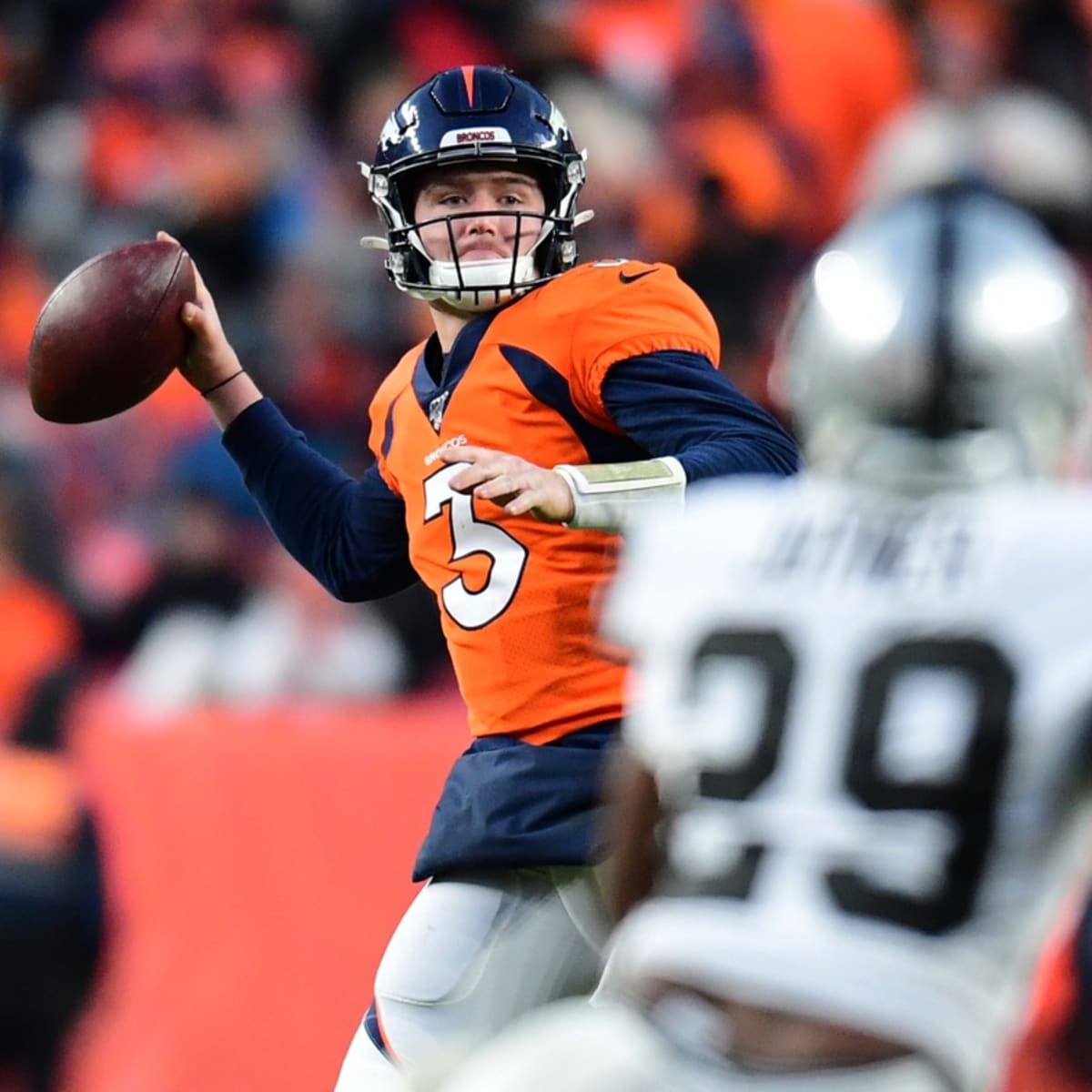 Raiders-Broncos game attracts sharp bets at Las Vegas sportsbooks