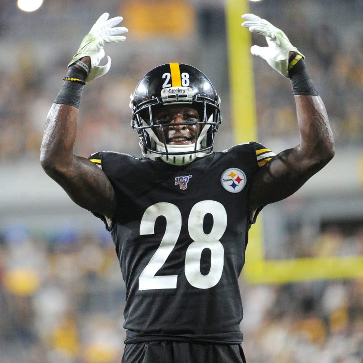 Steelers notes: Mike Hilton has a happy homecoming — and lets Pittsburgh  fans know about it