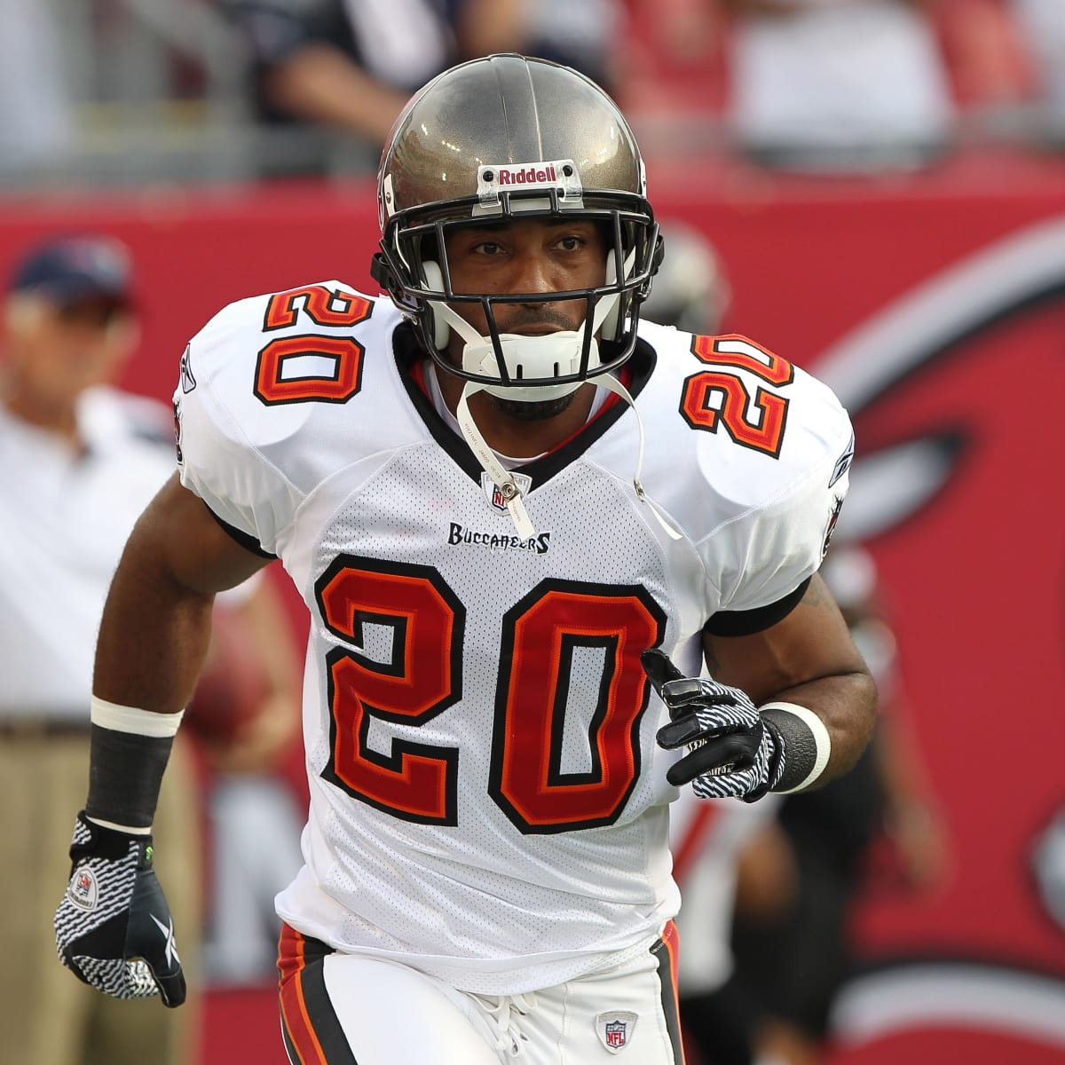 Rondé Barber to be inducted into Bucs Ring of Honor