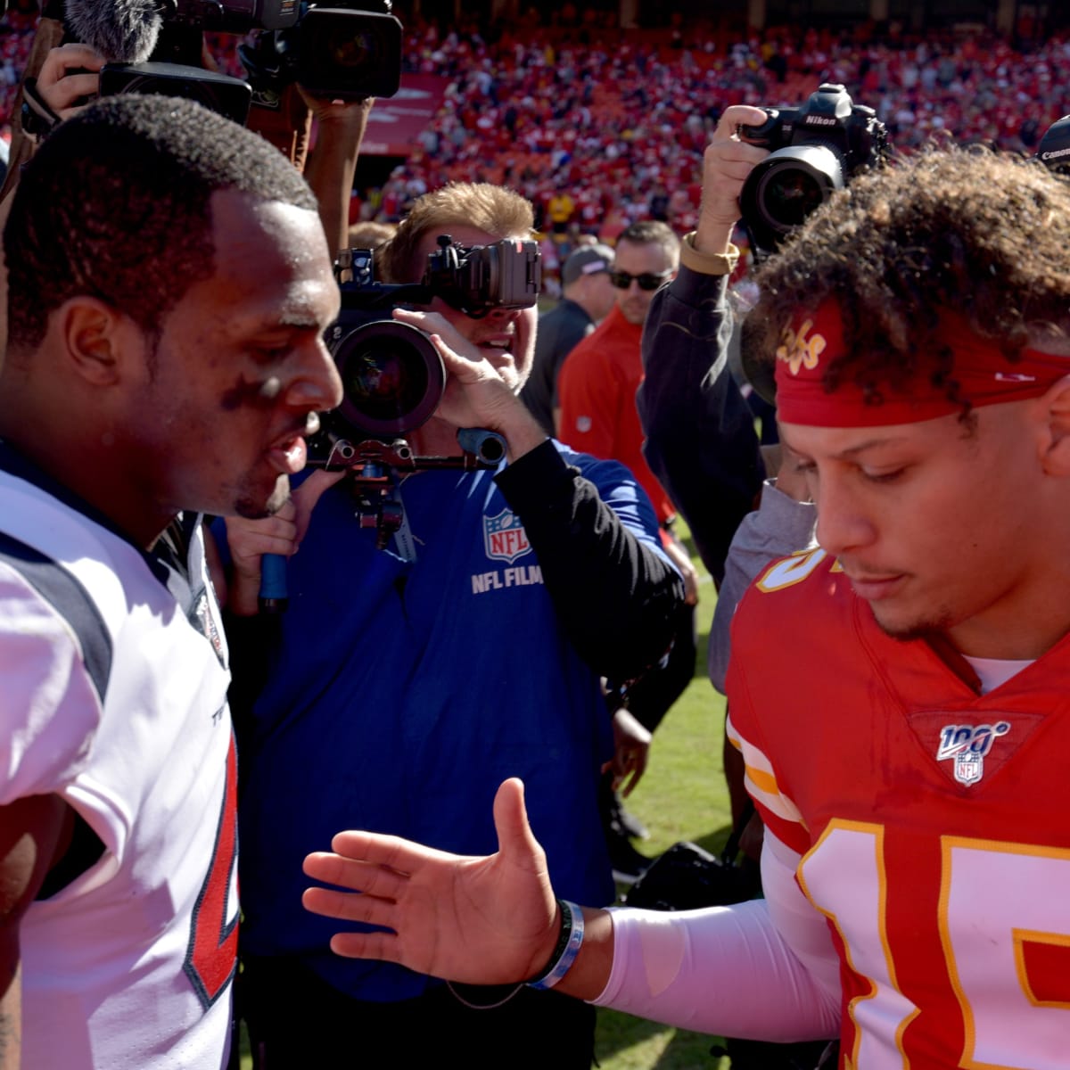 Chiefs Fall to Texans, 31-24, at Arrowhead